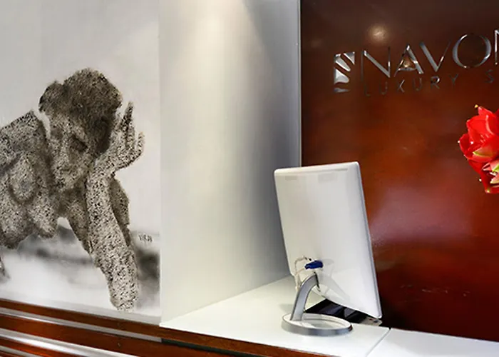 Navona 3*